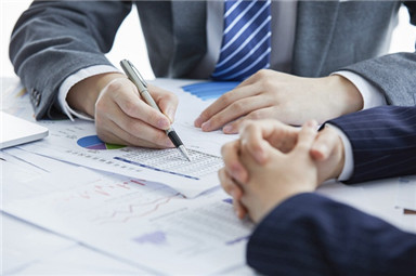 國內(nèi)erp軟件廠商哪家好？