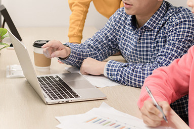 一套銷售客戶管理系統(tǒng)要多少錢？