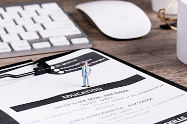 有沒有便宜好用的oa考勤管理系統(tǒng)推薦？